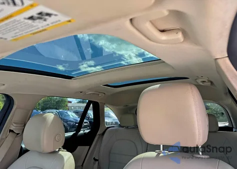 2018 Mercedes-Benz Glc 300 4Matic z USA, uszkodzony, nr VIN WDC0G4KB4JV044129